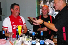 Marcel-Toon-JW-bied-bretels-aan