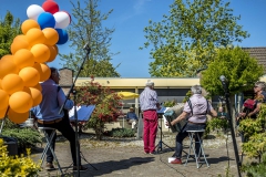 Zingen-voor-saamhorigheid-Koningsdag-Henricushof-2020-Lierop-19