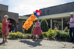 Zingen-voor-saamhorigheid-Koningsdag-Henricushof-2020-Lierop-53